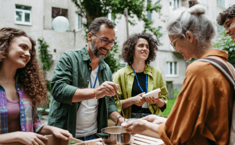 volunteers-serving-soup-to-people