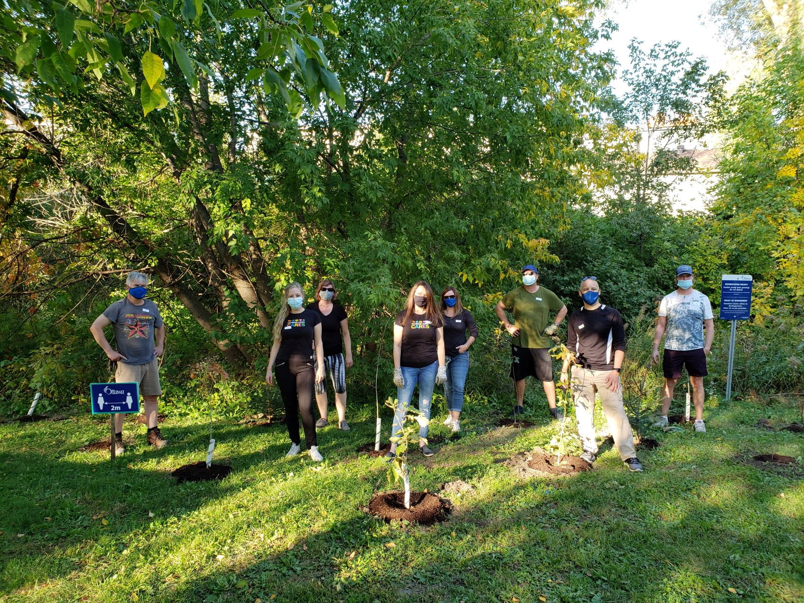 tree planting group shot